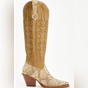 Cowgirl/cowboy snake print Boots